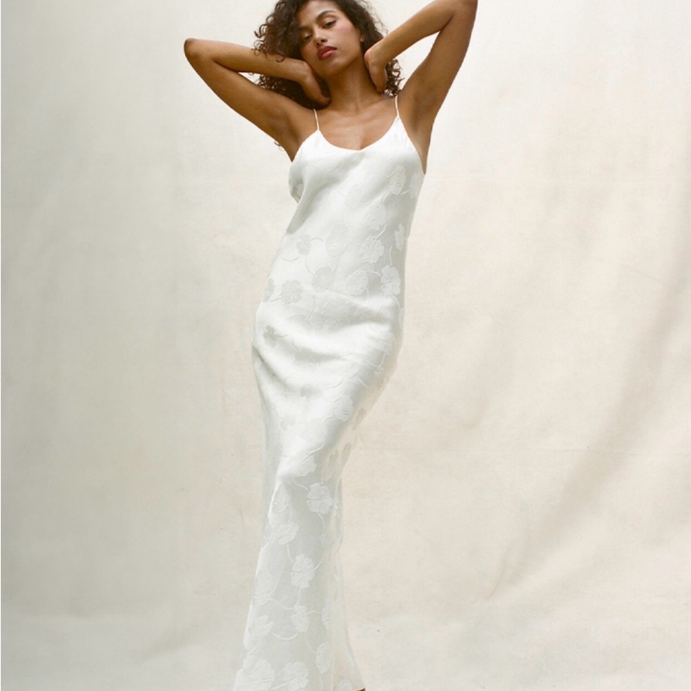 Realisation Par THE ELVIRA dress
in Lily Jacquard
